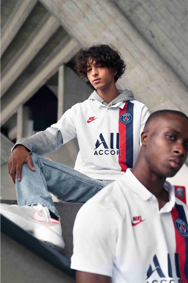 PSG ナイキ パリ・サンジェルマン Paris Saint-Germain 2019/20 Third Kit nike football soccer 1989/1990 white blue red lookbooks