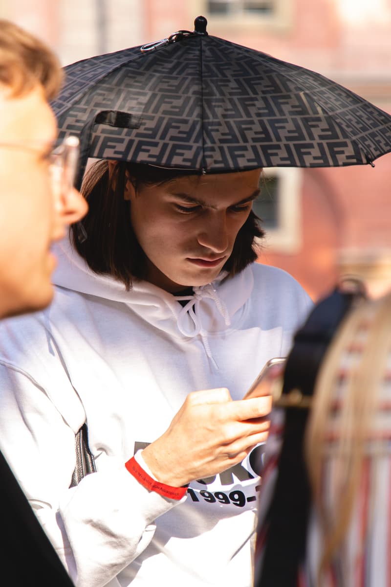 Prague Fashion Week プラハ チェコ スロバキア ストリートStreet Style 春夏 ファッションウィーク Spring Summer 2020 Shows Cross/Phonez Jan Cerny Balenciaga グッチ フェンディ バレンシアガ ディオール Gucci Fendi Dior Heron Preston ラフシモンズ Raf Simons Louis Vuitton