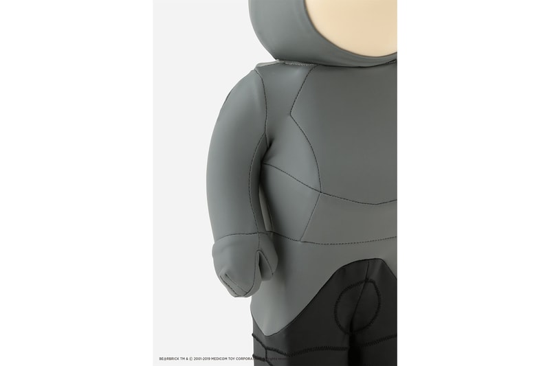 サタデーズNYC Saturdays NYC x メディコムトイ ベアブリック MEDICOM TOY からウェットスーツを着用した BE@RBRICK が登場