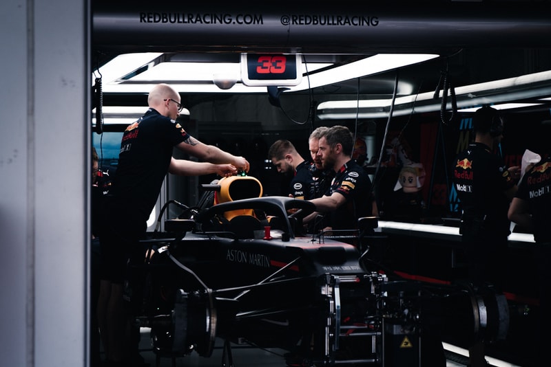 F1 日本GP BAPE ベイプ APE エイプ コラボレーション バルテリ・ボッタス セバスチャン・ベッテル ルイス・ハミルトン