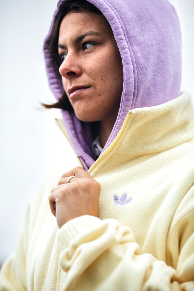 ノラ・ ヴァスコンセロス  Nora Vasconcellos アディダス adidas スケートボード 女性 プロ フリース チノ オンライン 