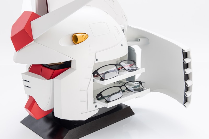 OWNDAYS Mobile Suit Gundam 40th Anniversary RX-78-2 Glasses Case