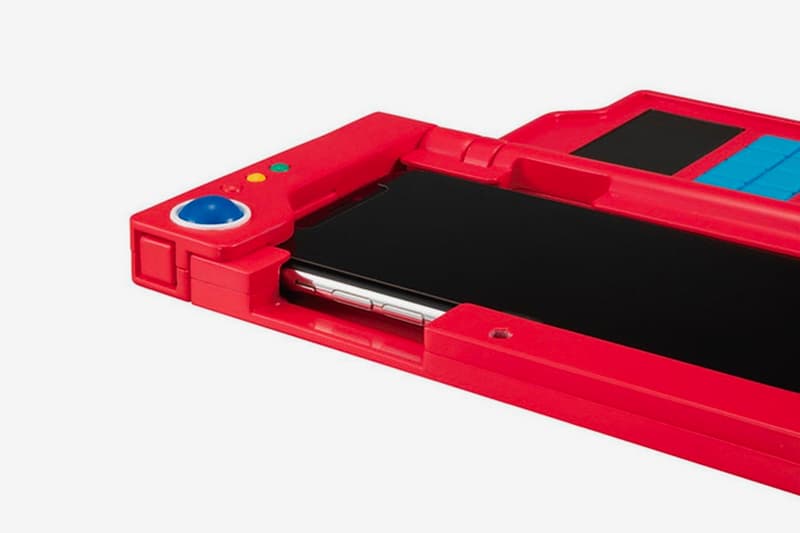 バンダイよりポケモン図鑑風のスマホケースが登場 Hypebeast Jp