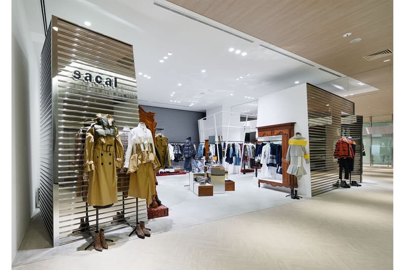 サカイ sacai が渋谷スクランブルスクエア店のオープンを記念した限定アイテムを発売