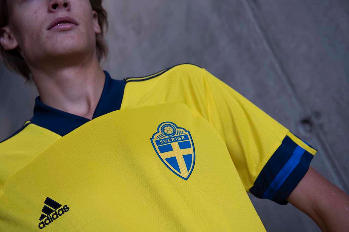 アディダスがeuro に向けた各国の新作ユニフォームを公開 Hypebeast Jp アディダスがeuro に向けた各国の新作ユニフォームを公開 Hypebeast Jp