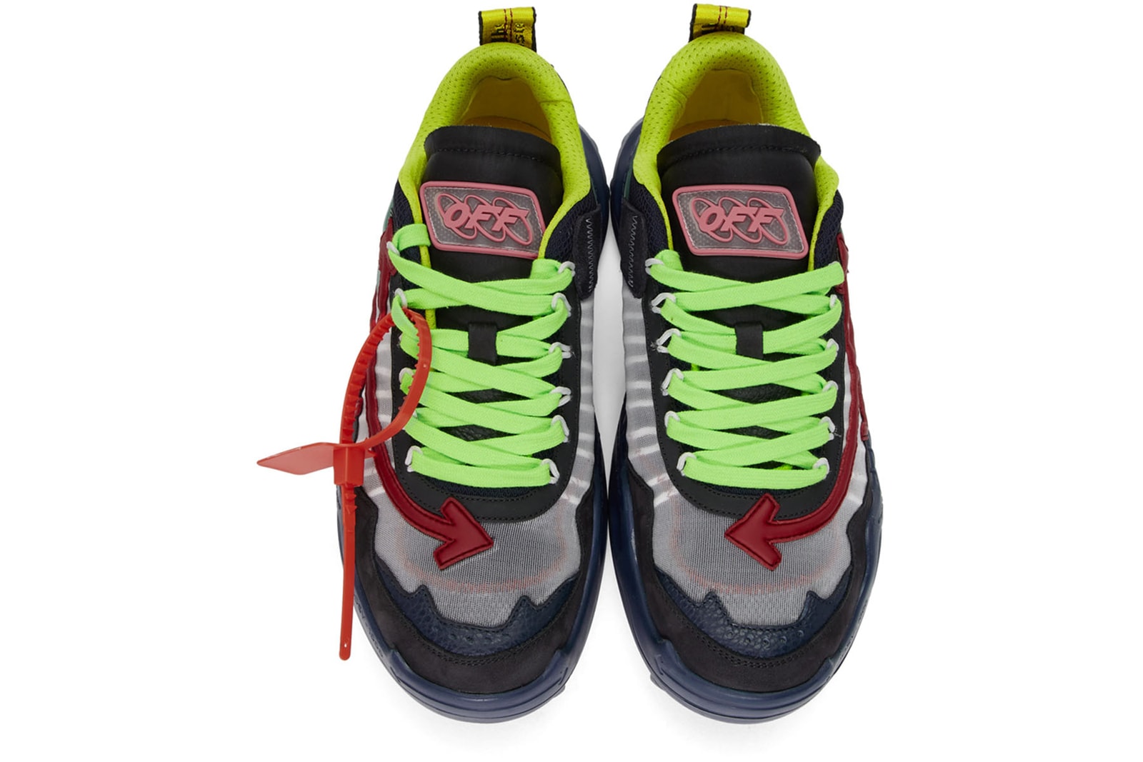 今冬の狙い目セールスニーカー 7 選 Nike Gyakusou Balenciaga VETEMENTS Reebok OAMC adidas Originals Prada Cloudbust adidas Originals x Pharrell Williams Off-White™️ Odsy-1000