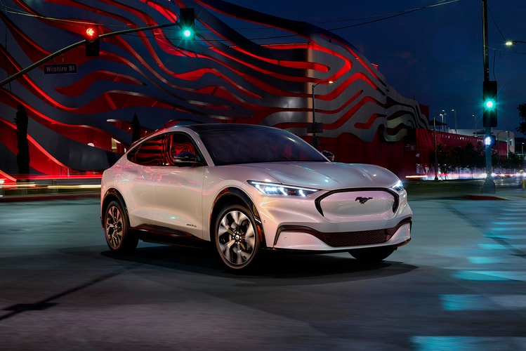 米自動車メーカー Ford が初となる電動SUV Mustang Mach-E を公開