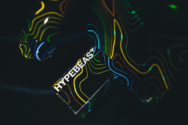 ハイプビースト x メディコムトイのカプセルコレクションが登場 ベアブリック First Look at Hypebeast Medicom Toy's BEARBRICK Capsule Collection SQUARE CUSHION SLIPPERS FLAT 2WAY POUCH