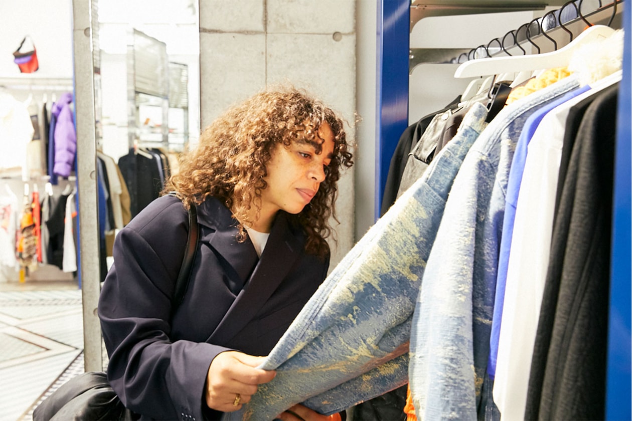 Interviews：マーティン ローズが語るコラボレーションにおけるバランスや時代時代を反映するファッションの変遷について インタビュー  Martine Rose napa Napapijri（ナパピリ）