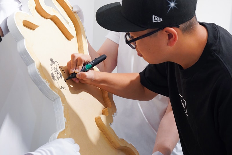 ヴェルディ VERDY 初の単独個展 “Meet VICK Exhibition at Meet VERDY Gallery” に潜入 MEET VICK Verdy First Art Exhibition AllRightsReserved girls dont cry waste youth wood sculpture cut outs