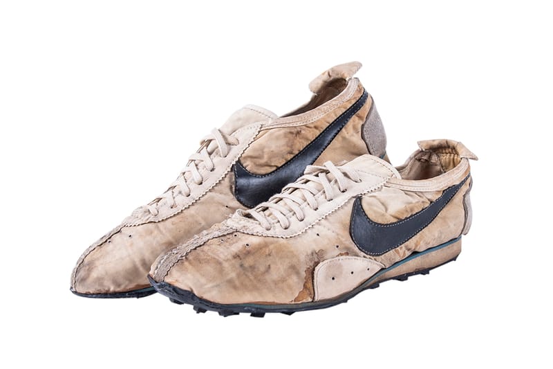 スニーカー史上最高額で落札された Nike の伝説的スニーカー Moon Shoe がオークションサイトに再び登場