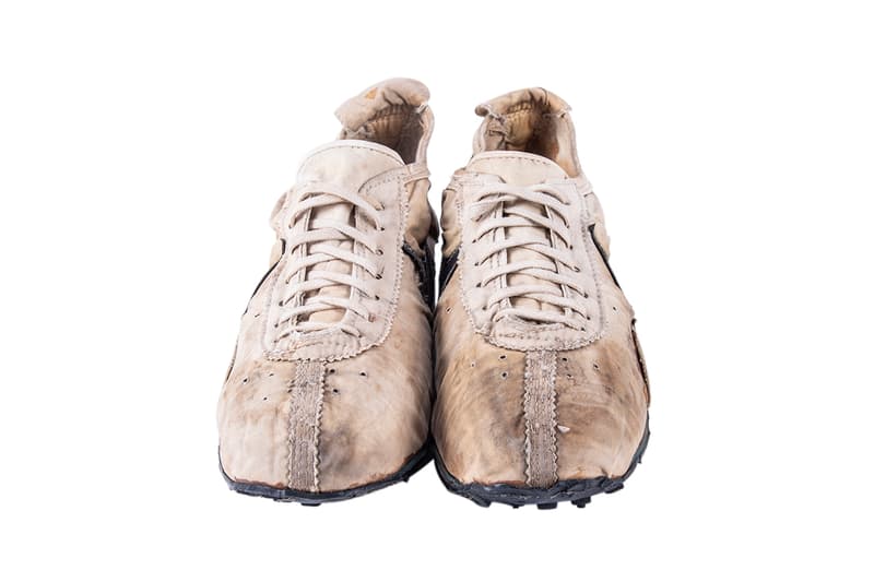 ナイキの伝説的スニーカー Moon Shoeがオークションサイトに再び登場 Nike "Moon Shoe," Oregon Jersey Auction $100,000 USD price bid Goldin Auctions sneaker singlet december 7 2019 sale original bill bowerman waffle sole