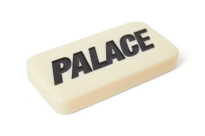 パレス　スケートボード Palace Ultimo 2019 Accessories & Hardware Capsule Collection Seasonal Pieces Polartec Scarf Neck Warmer Gaiter Dominoes Sticker Pack Skate Tool London "Duck Out" Keyring Silver