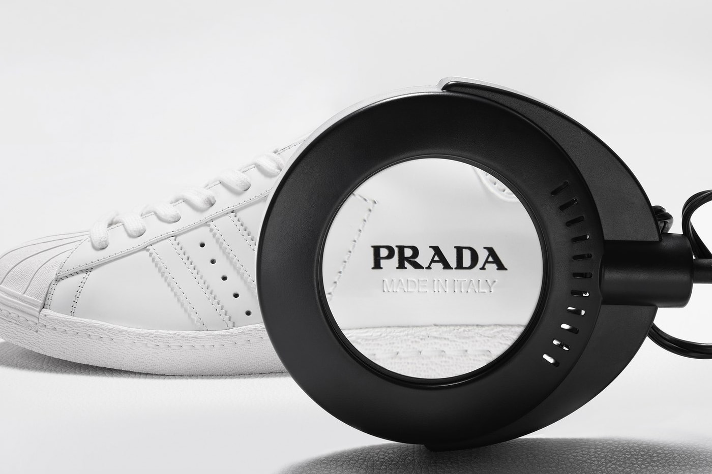 アディダスとプラダによるコラボレーションの全貌が明らかに Prada Adidas Superstar & Bowling Bag First Look Release info Date Buy White Milan Limited 700 optic white