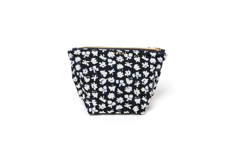 サカイ sacai が直営店舗限定となるホリデーコレクションを発表 