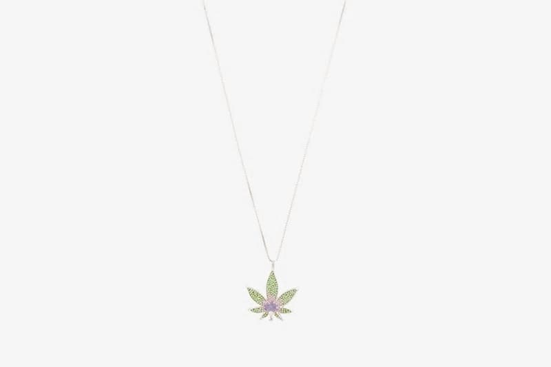 Brownsが Dan Lifeとのエクスクルーシブカプセルコレクションを発表 dan live browns swarovski yeezy crystal balenciaga triple s gucci versace chain reaction jewelry necklace chain buy cop purchase pokemon mewtwo squirtle release information