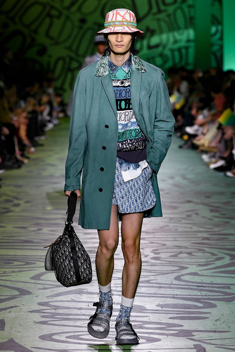 ディオール Dior Fall/Winter 2020 Miami Runway Show Closer Look Looks Kim Jones Shawn Stussy Air Jordan 1 High OG Menswear Tailoring Luxury Fashion Metal Saddle Bag Yoon Ahn pre collection