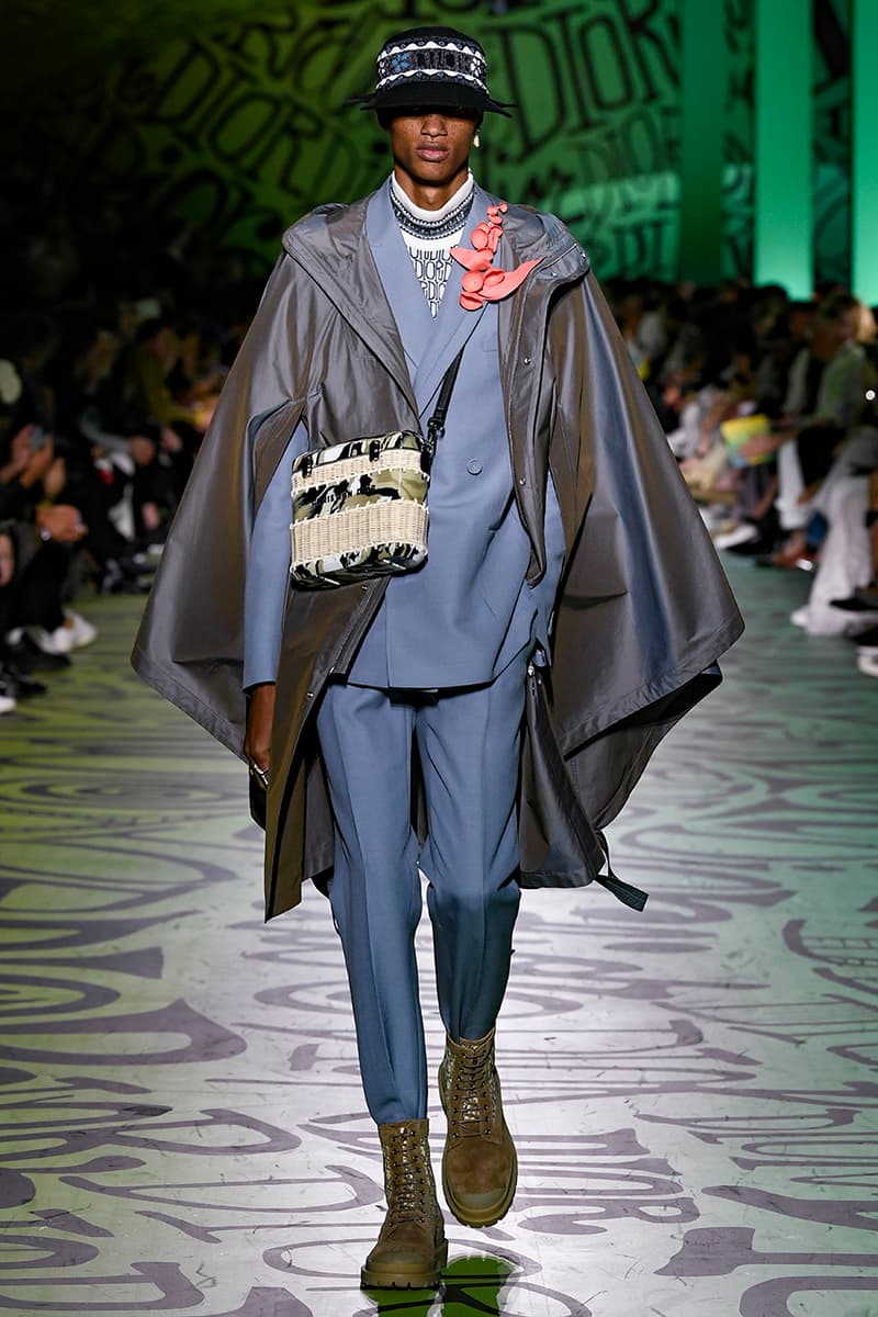 ディオール Dior Fall/Winter 2020 Miami Runway Show Closer Look Looks Kim Jones Shawn Stussy Air Jordan 1 High OG Menswear Tailoring Luxury Fashion Metal Saddle Bag Yoon Ahn pre collection