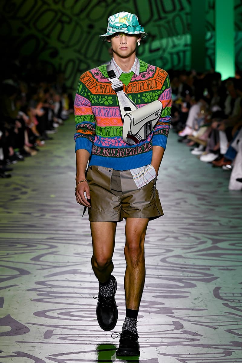 ディオール Dior Fall/Winter 2020 Miami Runway Show Closer Look Looks Kim Jones Shawn Stussy Air Jordan 1 High OG Menswear Tailoring Luxury Fashion Metal Saddle Bag Yoon Ahn pre collection
