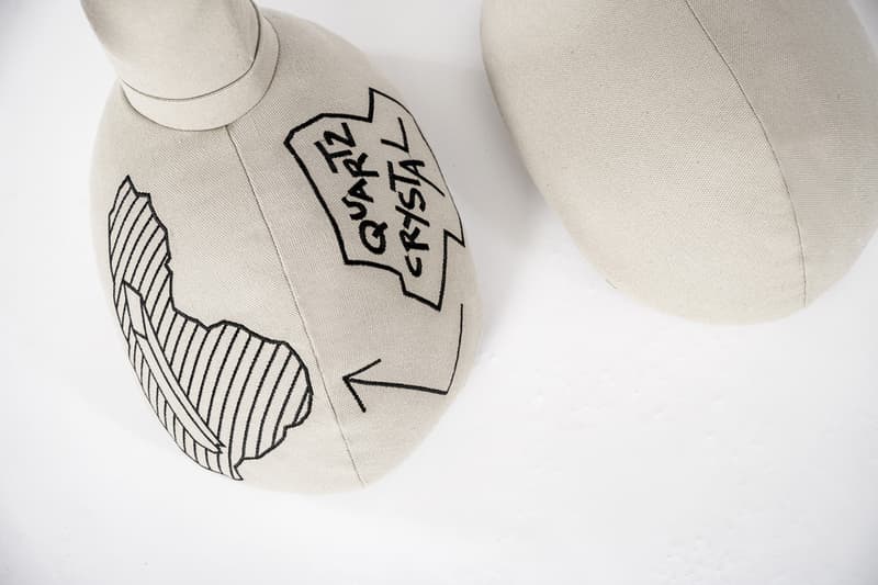 ダニエル・アーシャムの手がけた異色のミッキープロダクトが発売 daniel arsham disney mickey mouse collaborative figures apportfolio exclusive innersect shanghai fair