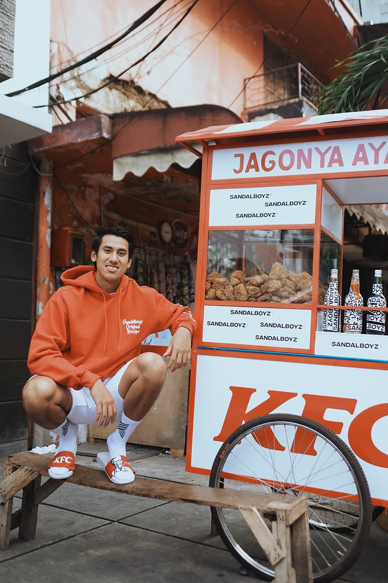 LAのサンダルブランド SANDALBOYZ が KFCを招聘したカプセルコレクションを発表 KFC x SANDALBOYZ Court Slides & Clothing Collection First Look Indonesia Capsule t-shirts hoodies shorts socks Lookbooks Colonel Sanders Fried Chicken Inspired Release information