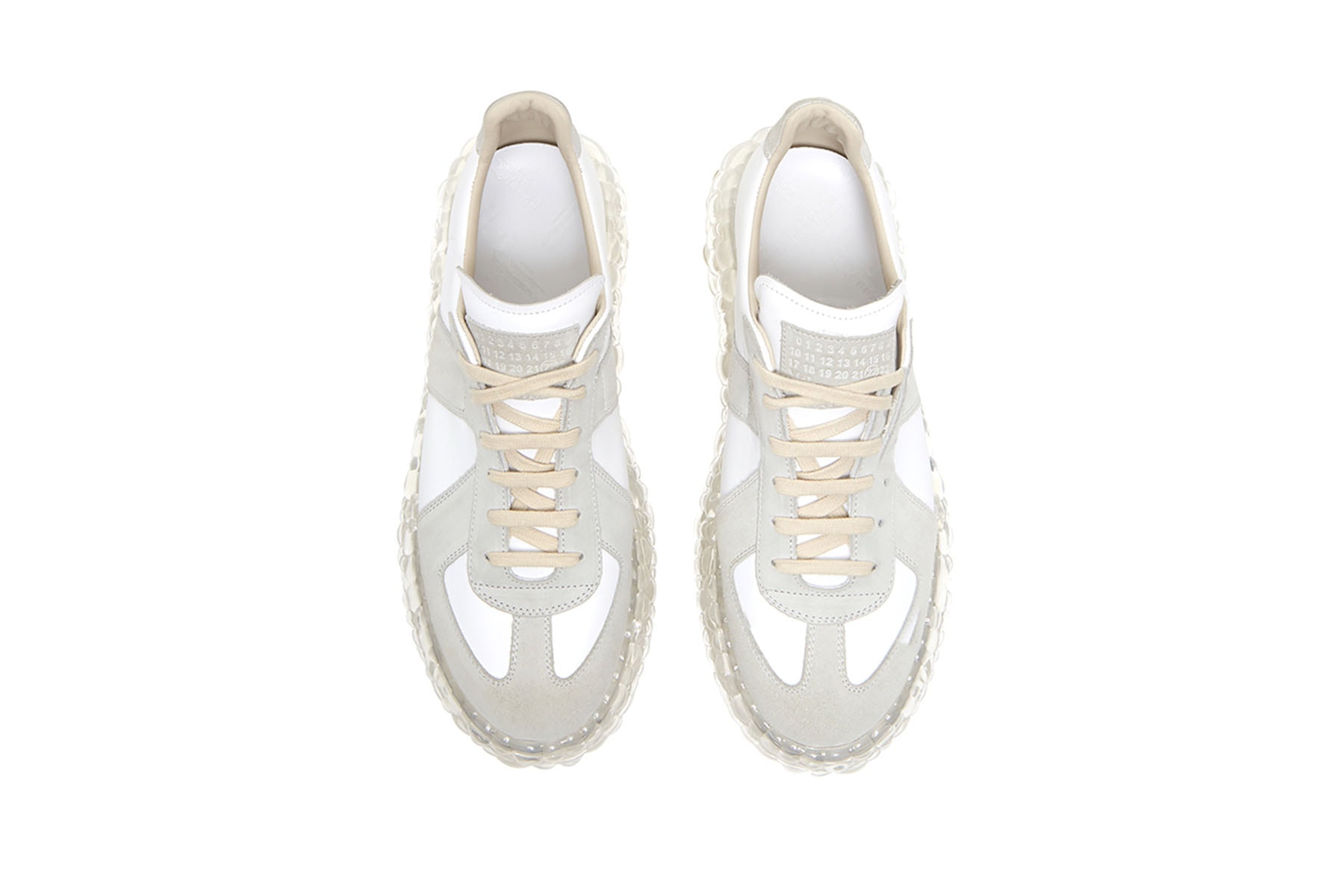 Maison Margiela からエアソールを装着したジャーマントレーナーが登場 Maison Margiela Replica Super Bounce Sneakers "Grey" First Look Closer Spring Summer 2020 SS20 LN-CC Pre-Order High End Luxury Footwear Runway