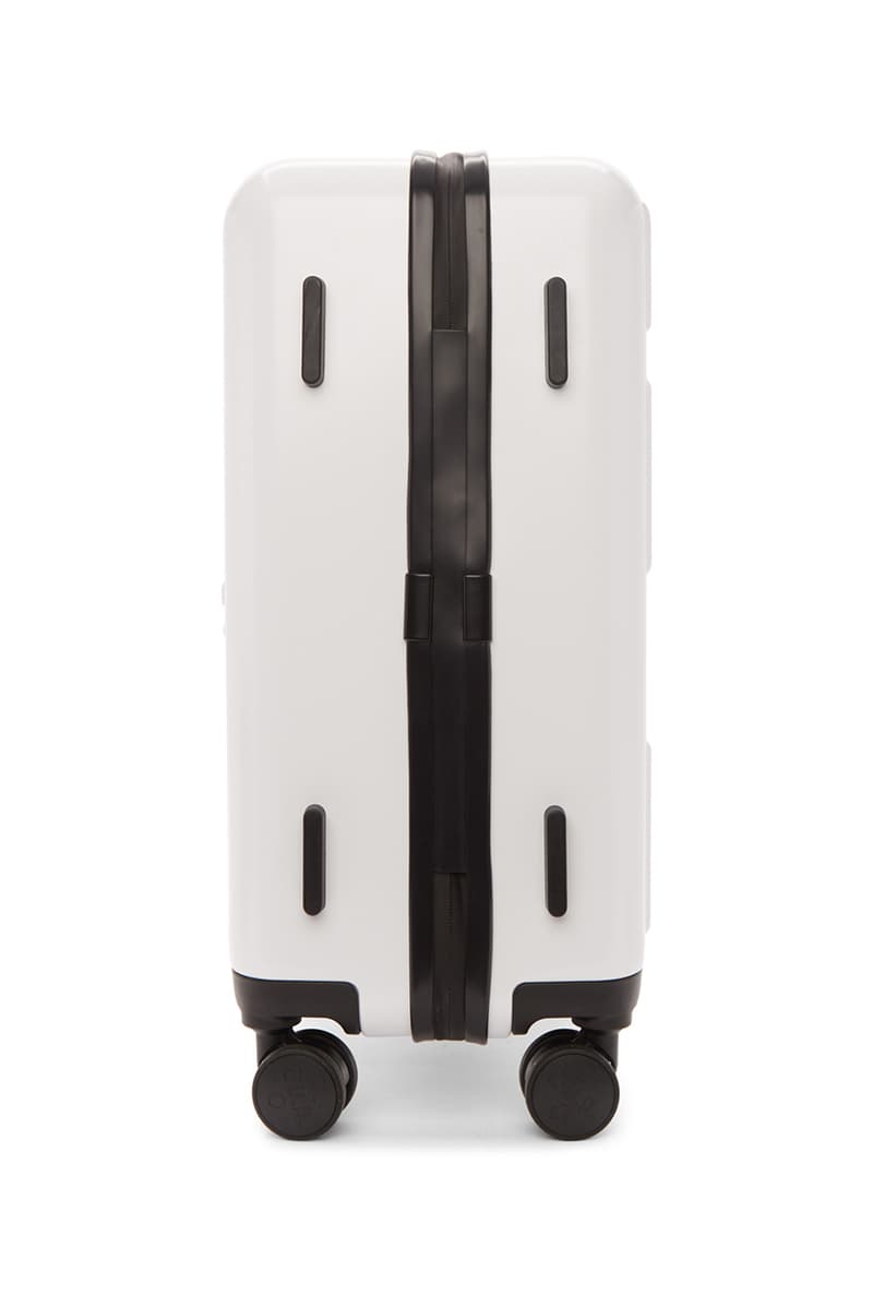 Off-White™️がオリジナルのスーツケース3型をリリース Off-White™ Arrows "FOR TRAVEL" Suitcases Release Information First Look Travel Virgil Abloh Streetwear Black Yellow White SSENSE How to Cop Luggage 