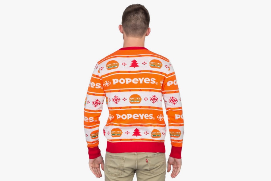 Popeyes ポパイズ チキン サンドイッチChicken Sandwich ホリデー クリスマス　アグリーセーター Ugly Christmas Sweater Release Info Buy Burger Seasonal Festive Period Gift Guide Funny Jumpers Print Louisiana Fast Food 