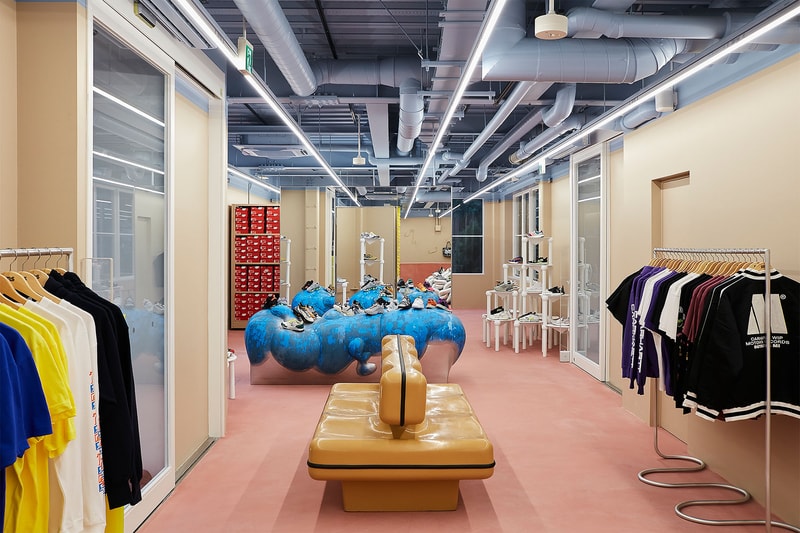 スニーカーズエンスタッフ 注目のスニーカーショップ Sneakersnstuff Tokyo がストア内部を公開 