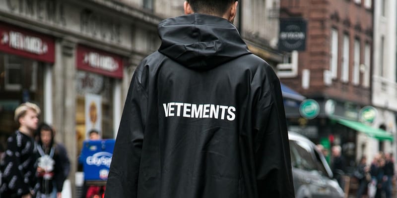 好評正規店 VETEMENTS×STARWARS シャツ M 川村壱馬着 オーバー｜トップス