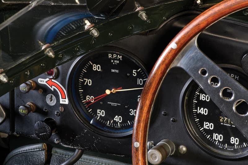 ジャガー Dタイプ 1955年製の Jaguar D-Type がオークションに出品 Rare Original 1955 Jaguar D-Type Auction race car australia local circuits races rm sotheby's paris france