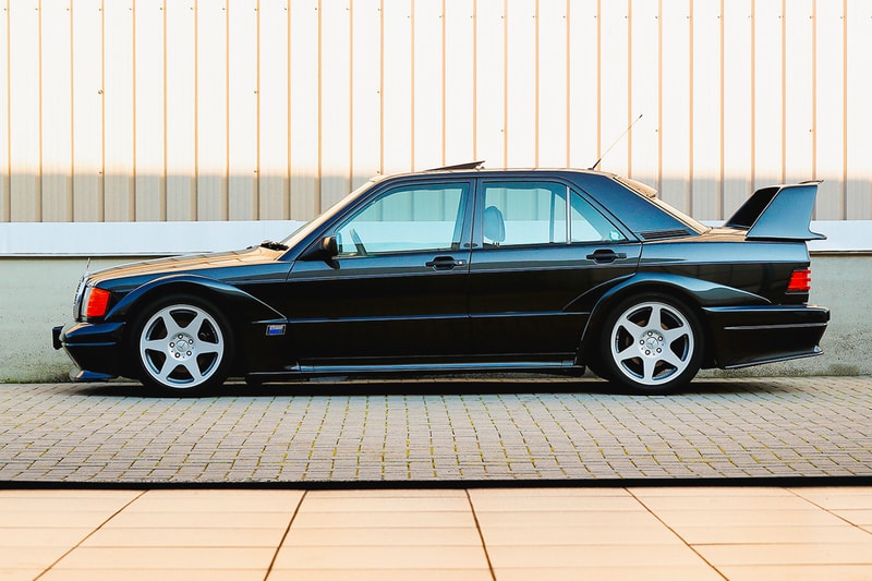 メルセデス・ベンツ Mercedes-Benz の1990年製の超希少モデル190E 2.5-16 Evolution II がオークションに登場 1990 Mercedes-Benz 190E 2.5-16 Evolution II Bring A Trailer Auction Classic German Automotive Sportscar Rare Performance #130 of 502 Cosworth AMG Powerpack W201 EVO II 
