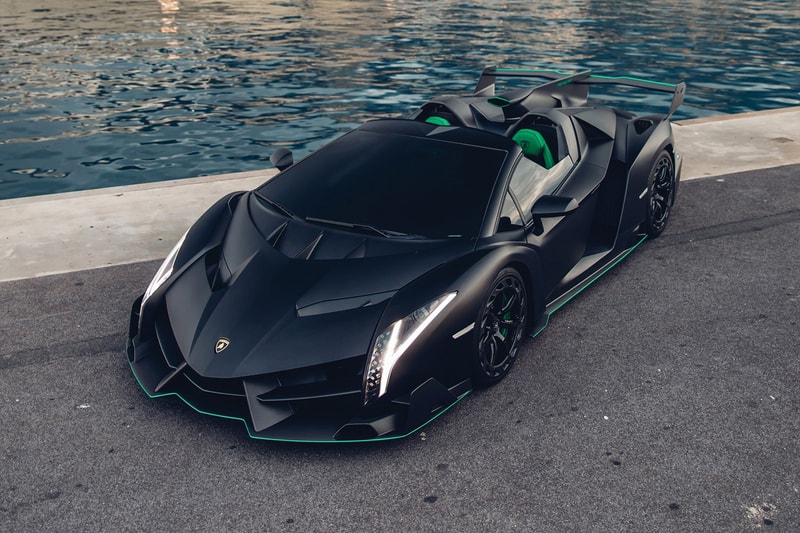 ランボルギーニ・ヴェネーノ・ロードスター 世界限定9台の Lamborghini Veneno Roadster がオークションに登場 2015 Lamborghini Veneno Roadster Auction RM Sotheby's supercar hypercar one of 9 built €4,500,000 - €5,500,000 paris 6.5 litre v-12