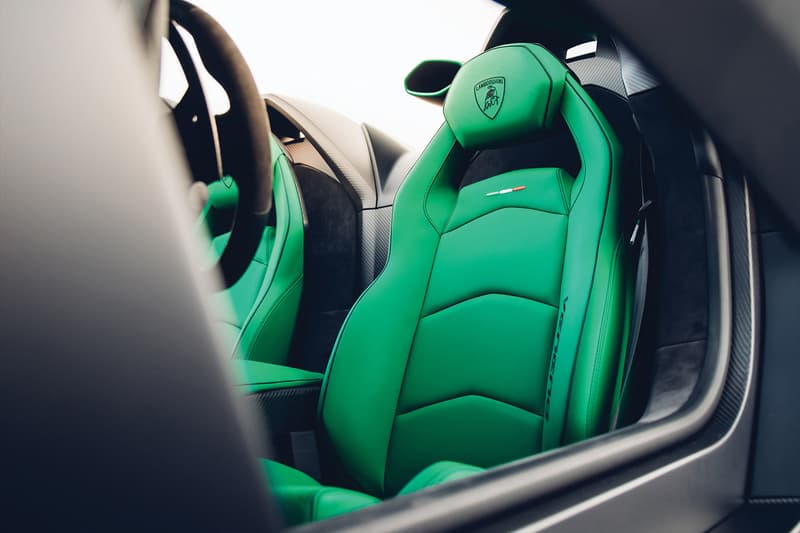 ランボルギーニ・ヴェネーノ・ロードスター 世界限定9台の Lamborghini Veneno Roadster がオークションに登場 2015 Lamborghini Veneno Roadster Auction RM Sotheby's supercar hypercar one of 9 built €4,500,000 - €5,500,000 paris 6.5 litre v-12