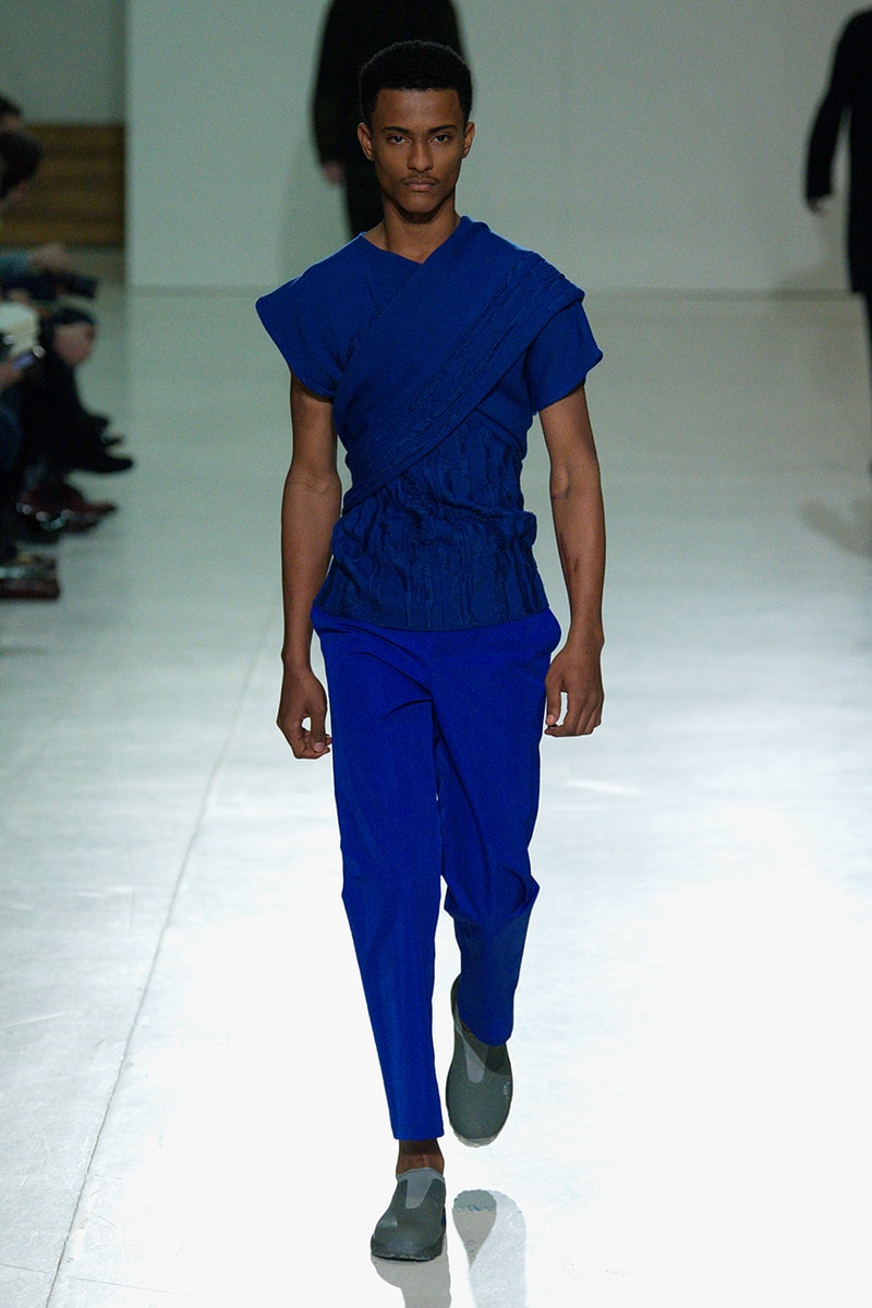 ア・コールド・ウォール A-COLD-WALL* Fall/Winter 2020 Milan Fashion Week Runway Formal Clothing Samuel Ross Designs Looks Tailoring Coats Shirts Blazers Suits 