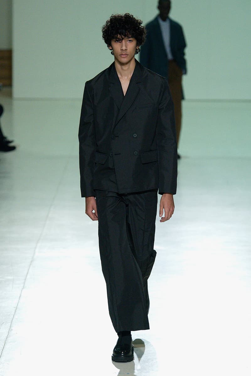 ア・コールド・ウォール A-COLD-WALL* Fall/Winter 2020 Milan Fashion Week Runway Formal Clothing Samuel Ross Designs Looks Tailoring Coats Shirts Blazers Suits