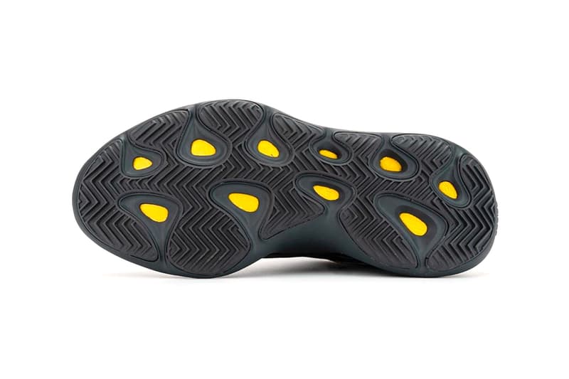 イージーブースト700 V3 の新色モデル“アルヴァ”の発売情報が浮上 adidas YEEZY 700 V3 Alvah Closer Look H67799 Release Info Date Buy Price Black Kanye West