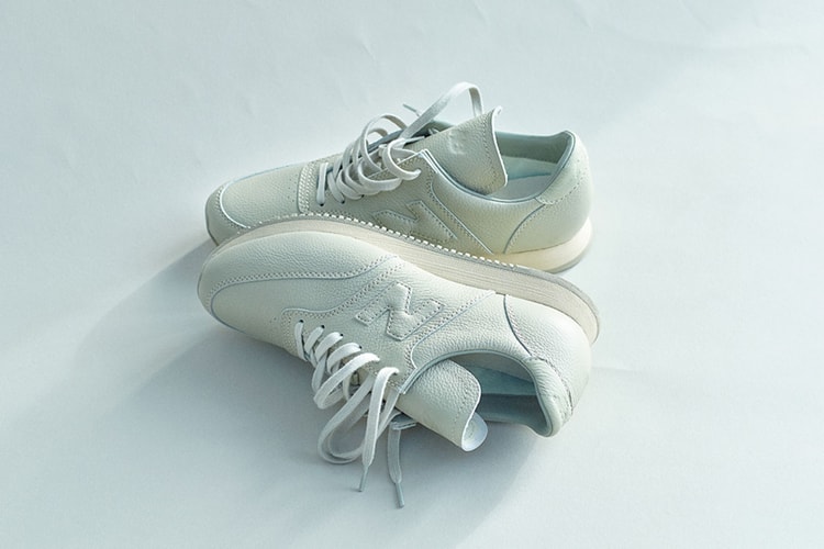 AURALEE x New Balance がフットウェアとアパレルから構成されるカプセルコレクションを発表