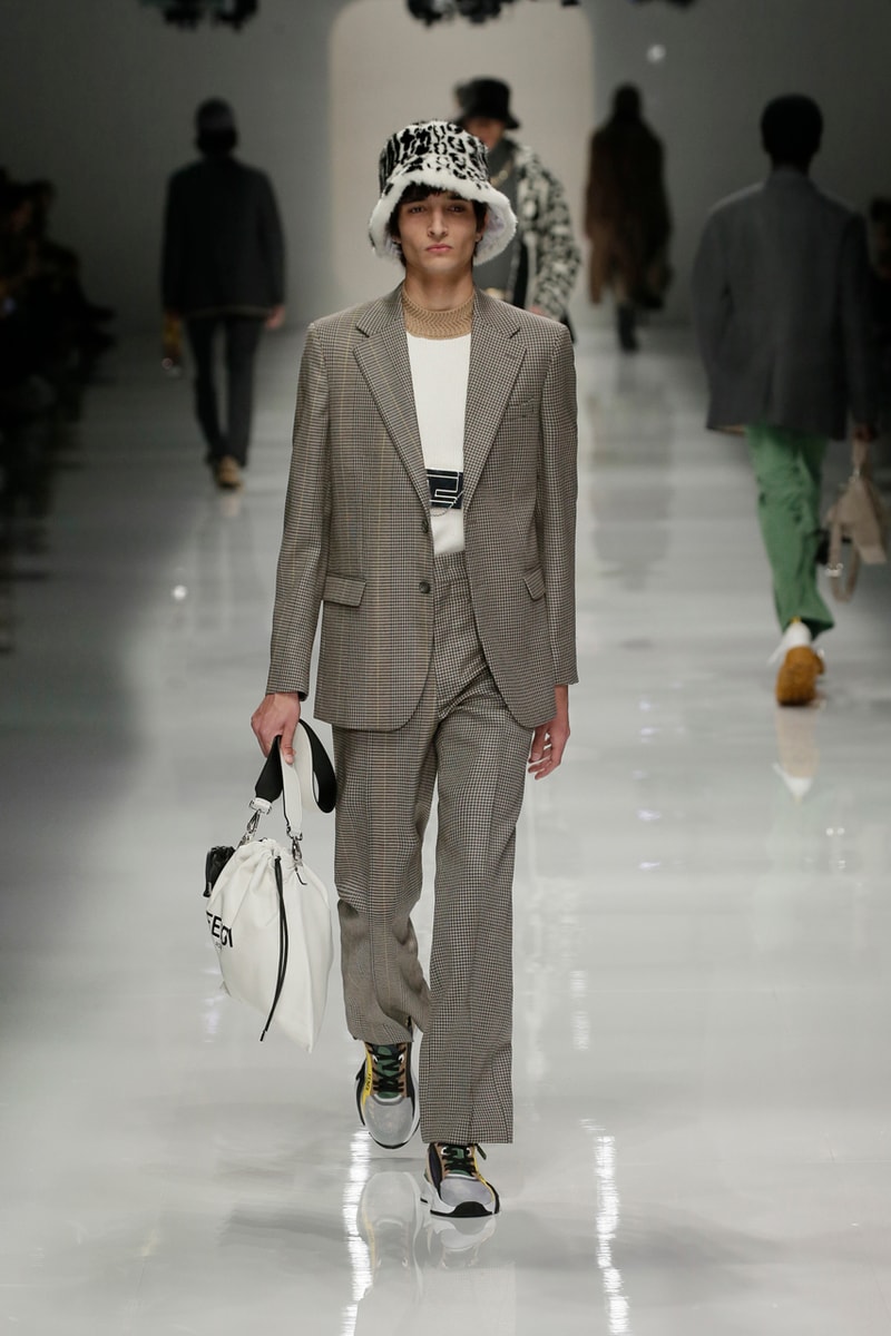 フェンディ FENDI 2020年秋冬メンズコレクション fendi fall winter 2020 mens collection runway show images silvia venturini creative director anrealage collaboration 