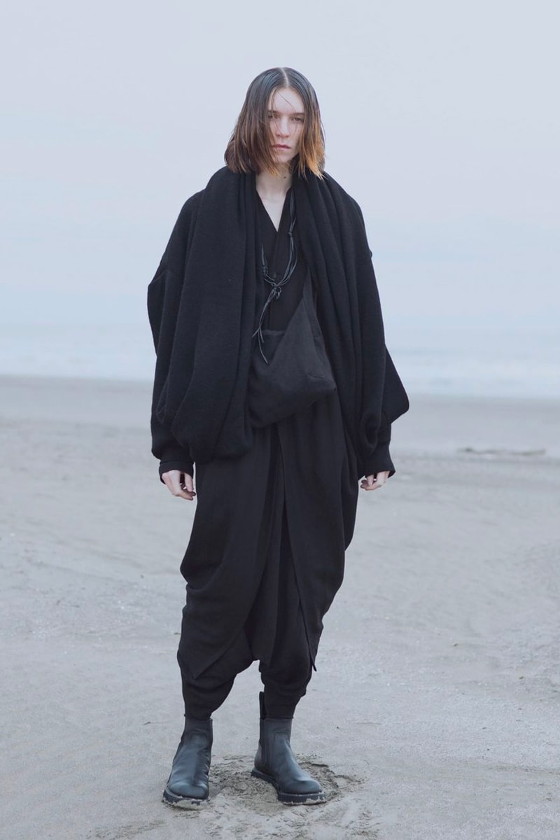 ユリウス JULIUSから2020年秋冬コレクション [ DUKKHA; ] のルックブックが到着 JULIUS Fall Winter 2020 [ DUKKHA; ] Collection Lookbook Release Info