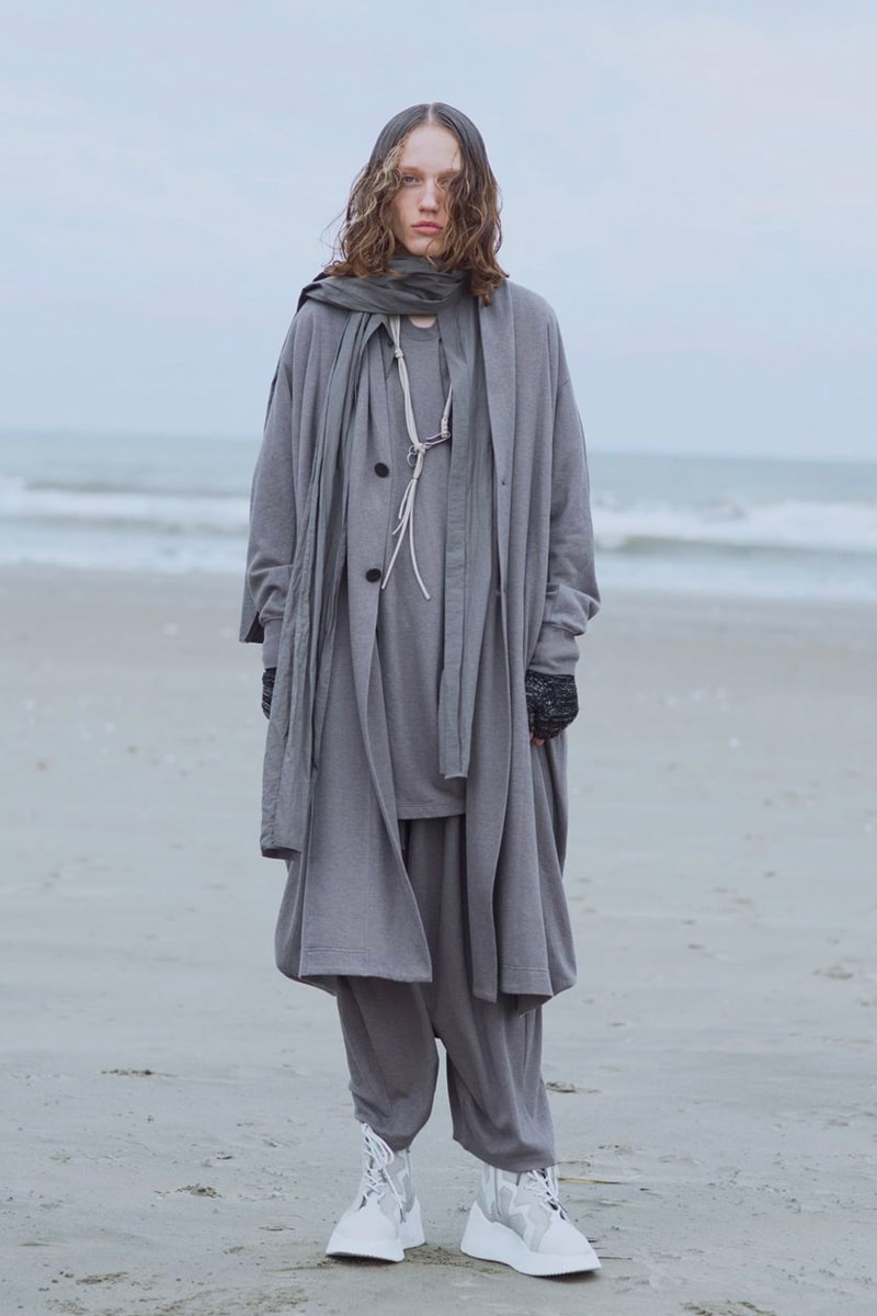 ユリウス JULIUSから2020年秋冬コレクション [ DUKKHA; ] のルックブックが到着 JULIUS Fall Winter 2020 [ DUKKHA; ] Collection Lookbook Release Info