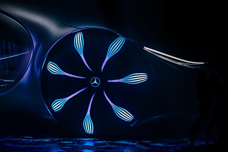 映画アバターから着想を得たベンツの最新コンセプトカーが公開 Mercedes-Benz x Avatar Vision AVTR First Look James Cameron Movie