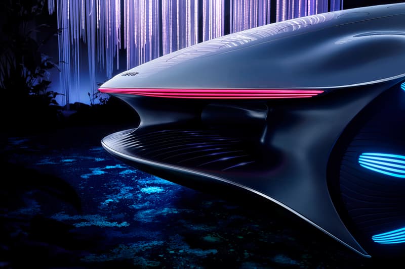 映画アバターから着想を得たベンツの最新コンセプトカーが公開 Mercedes-Benz x Avatar Vision AVTR First Look James Cameron Movie
