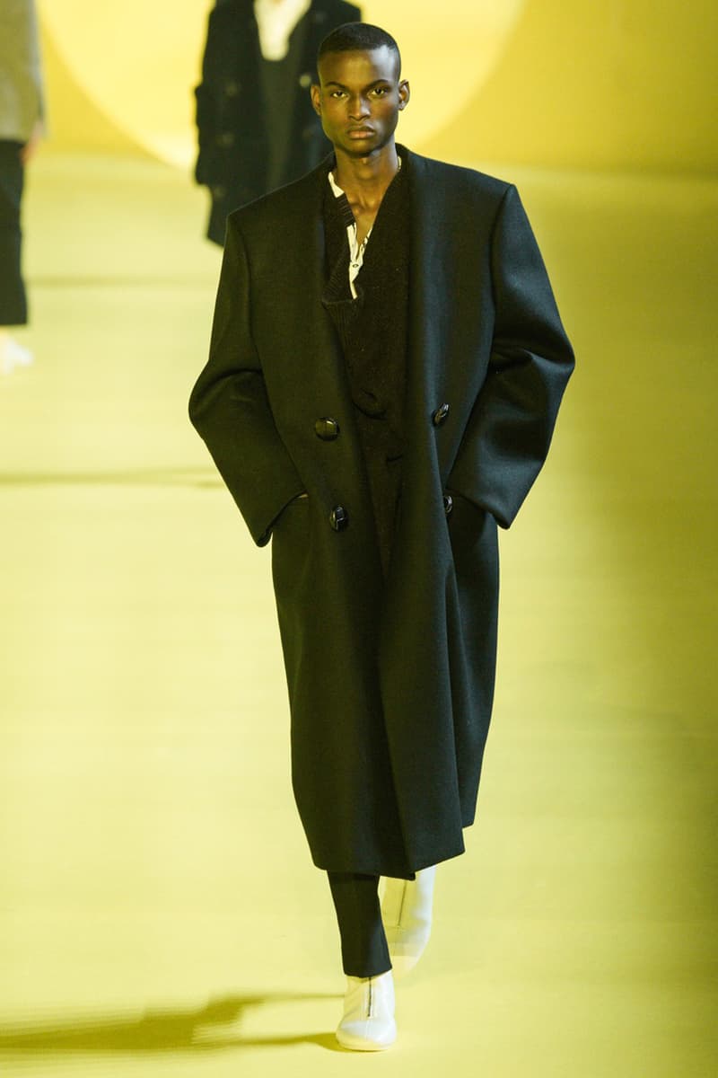 ラフシモンズ 2020年秋冬コレクション Raf Simons Fall/Winter 2020 Collection Show menswear pfw paris fashion week fw20 runway presentation solar youth runner