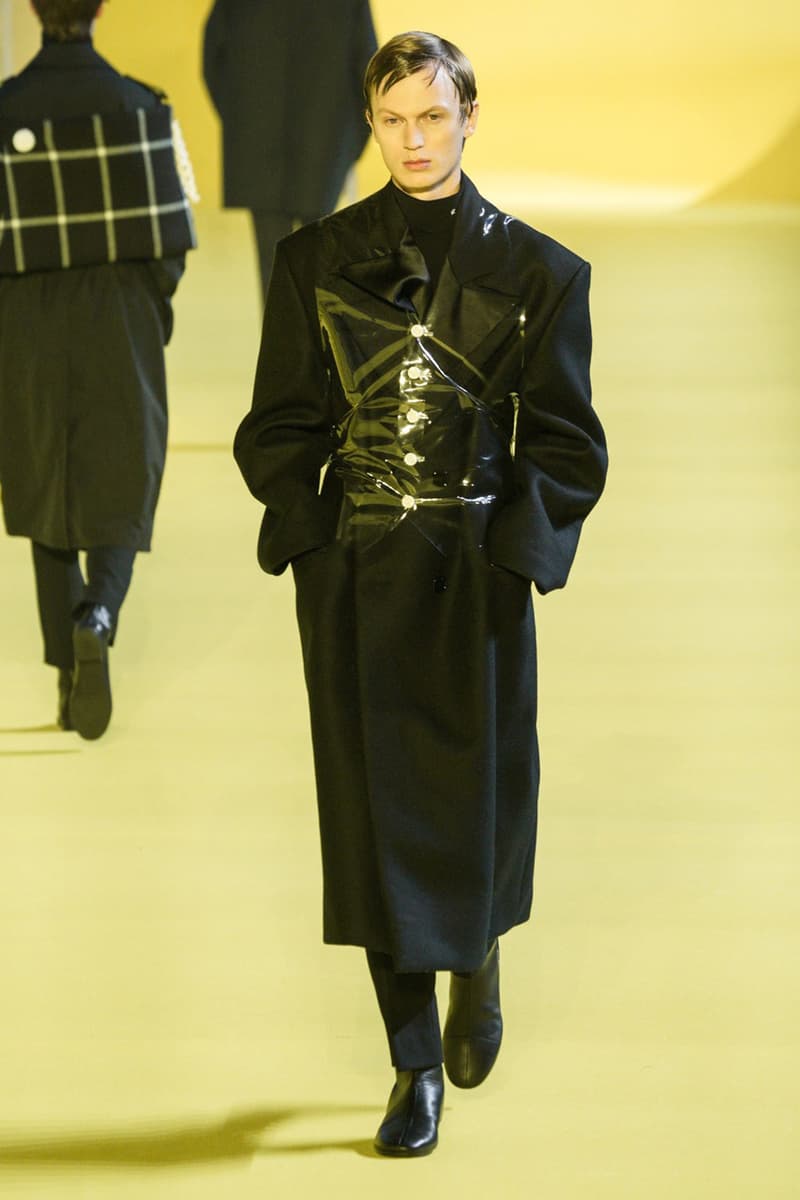 ラフシモンズ 2020年秋冬コレクション Raf Simons Fall/Winter 2020 Collection Show menswear pfw paris fashion week fw20 runway presentation solar youth runner