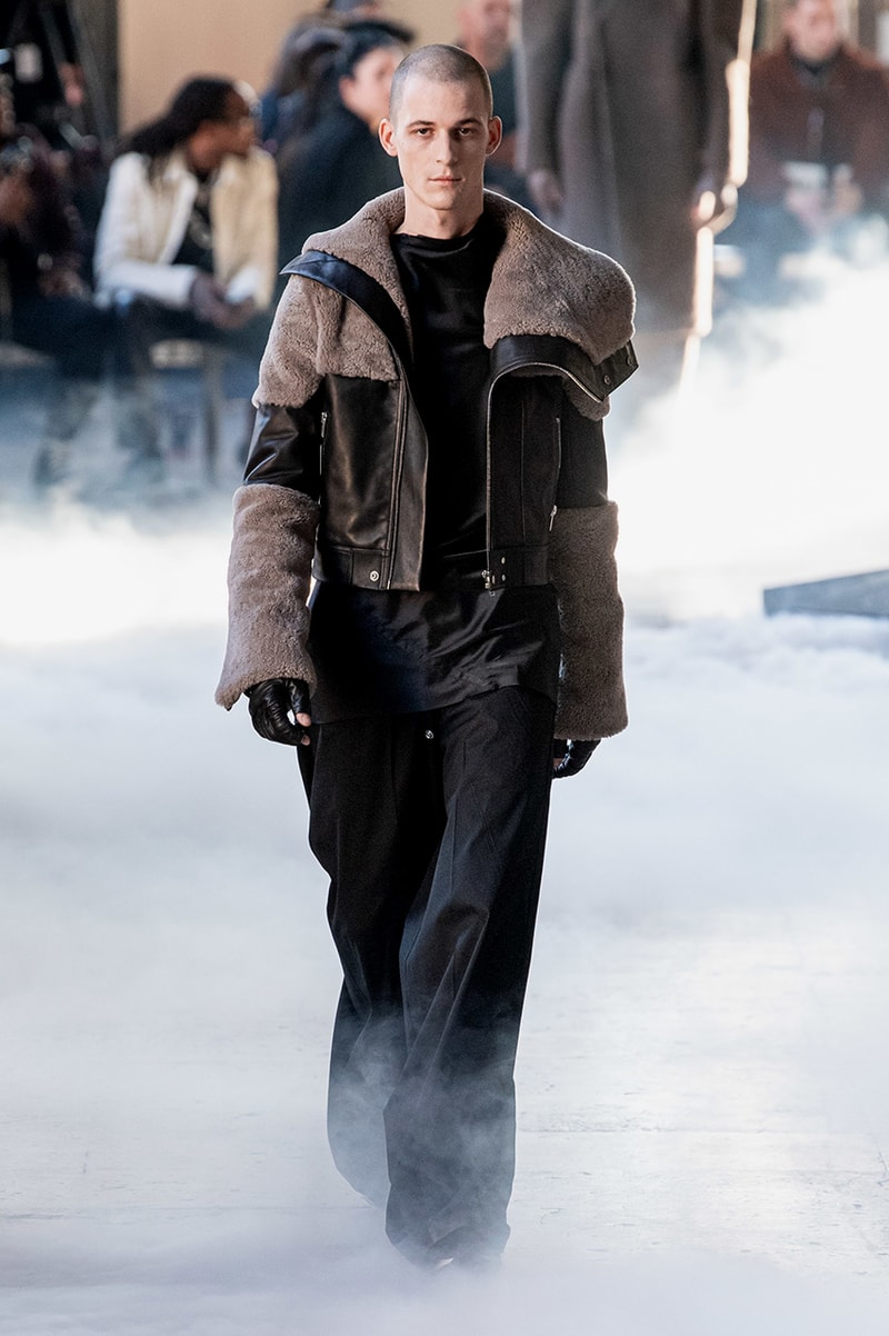 リックオウエンス 2020年秋冬コレクション Rick Owens "PERFORMA" Paris Fashion Week Men's Fall/Winter 2020 Runway Show Closer Look Editorial Lord of Darkness Asymmetrical Collection Menswear Gender Fluid Neutral Leather PVC Mohair Tailoring Biker