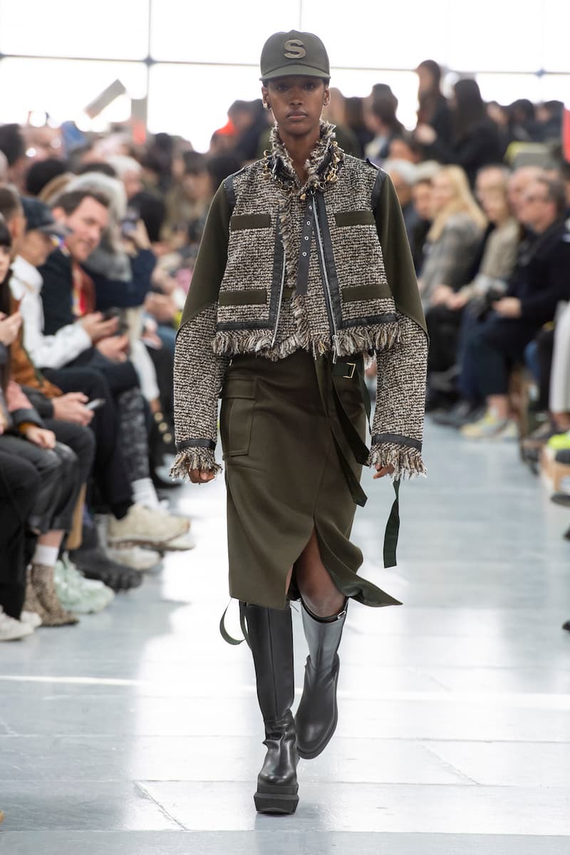 サカイ 2020年秋冬コレクションのバックステージに潜入 sacai Paris Fashion Week Fall Winter Runway Nike Pegasus Vaporfly pfw co ed chitose abe deconstruction military outerwear japanese designer layer styles leopard olive asymmetrical 