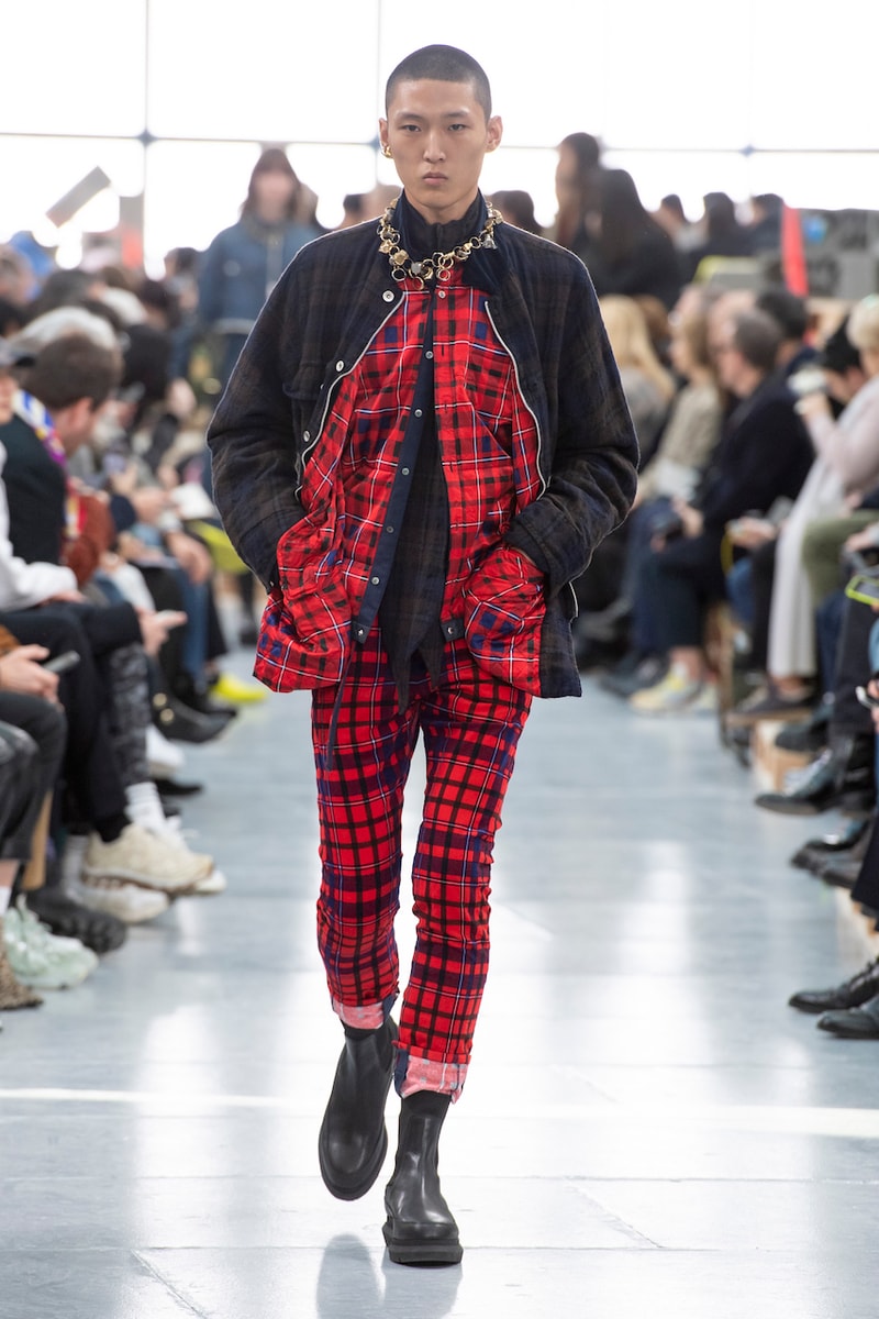 サカイ 2020年秋冬コレクションのバックステージに潜入 sacai Paris Fashion Week Fall Winter Runway Nike Pegasus Vaporfly pfw co ed chitose abe deconstruction military outerwear japanese designer layer styles leopard olive asymmetrical 