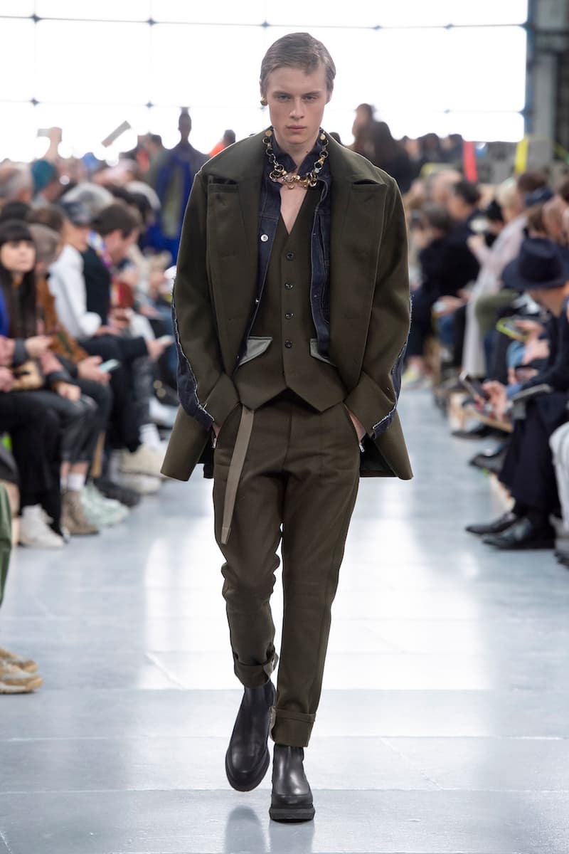 サカイ 2020年秋冬コレクションのバックステージに潜入 sacai Paris Fashion Week Fall Winter Runway Nike Pegasus Vaporfly pfw co ed chitose abe deconstruction military outerwear japanese designer layer styles leopard olive asymmetrical 