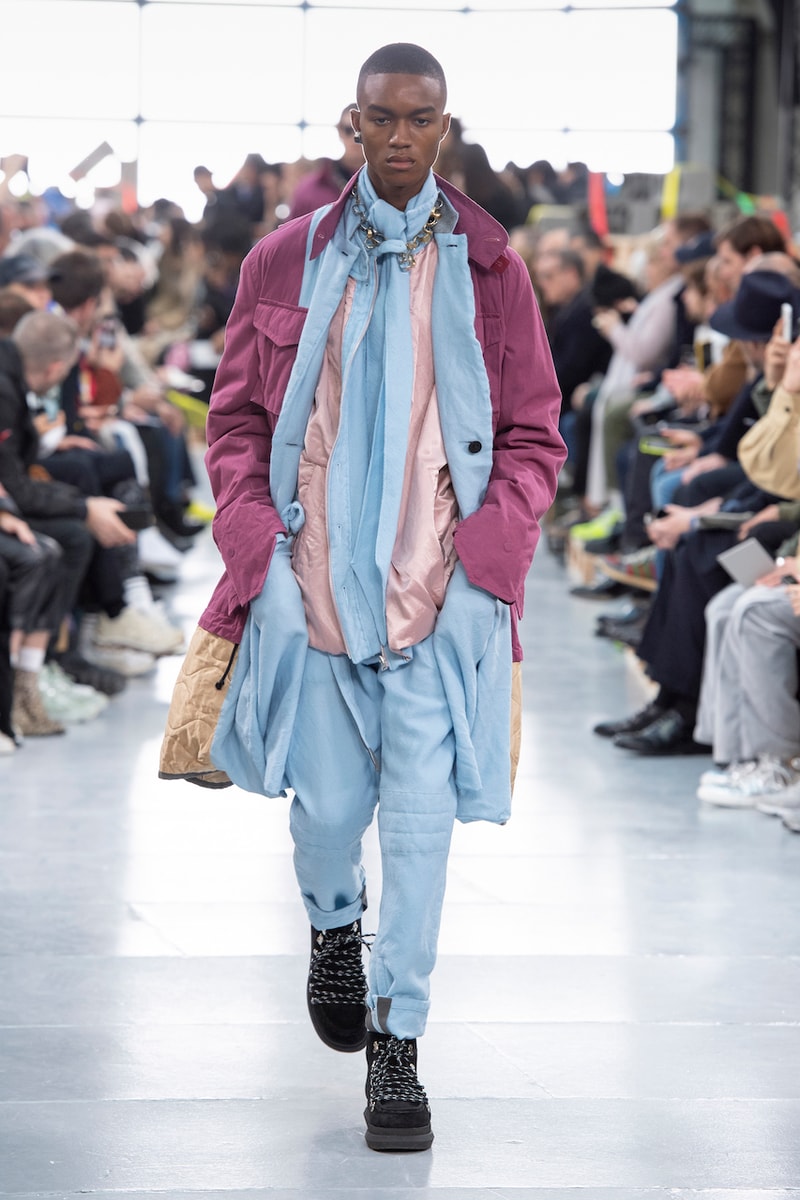 サカイ 2020年秋冬コレクションのバックステージに潜入 sacai Paris Fashion Week Fall Winter Runway Nike Pegasus Vaporfly pfw co ed chitose abe deconstruction military outerwear japanese designer layer styles leopard olive asymmetrical 